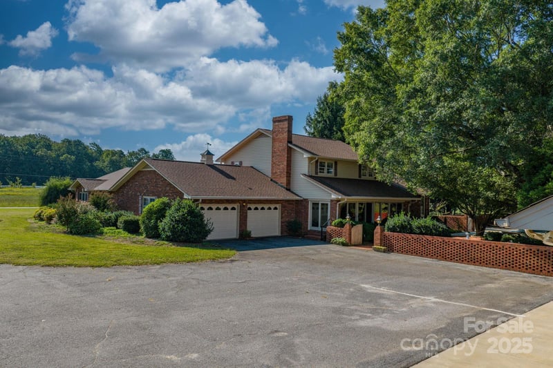 2551 Buffalo Shoals Rd, Catawba, NC 28609