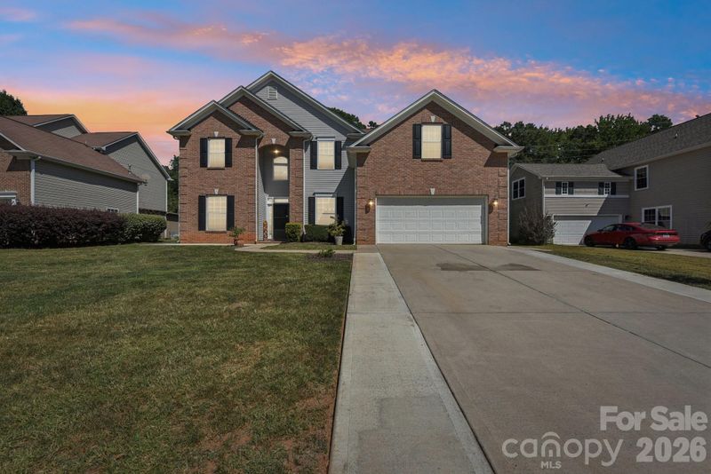 2632 Windsor Chase Dr, Matthews, NC 28105