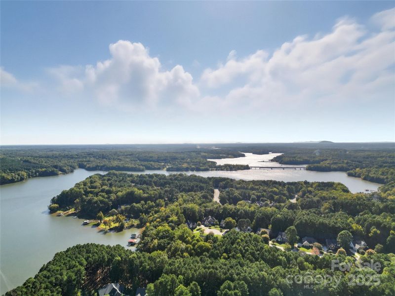 300 Beech Bluff Dr, Mount Holly, NC 28120