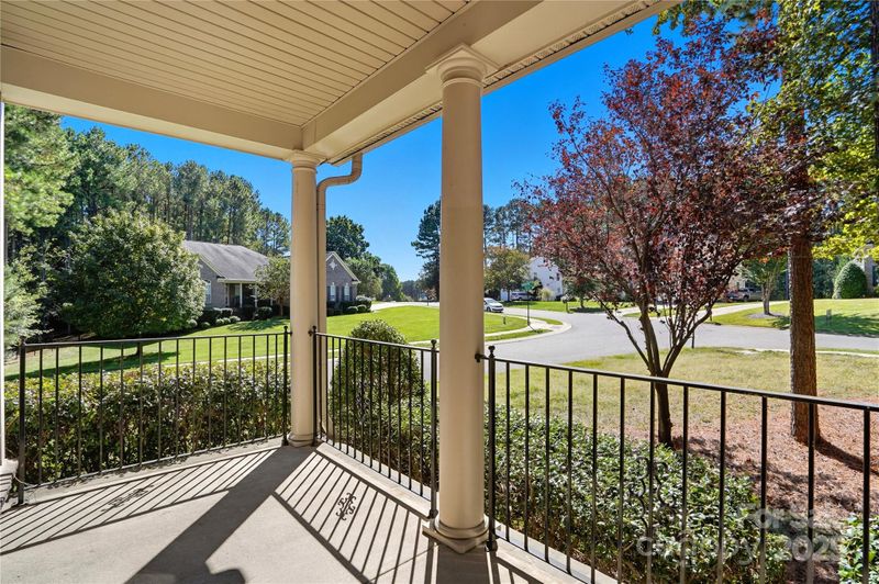 300 Beech Bluff Dr, Mount Holly, NC 28120