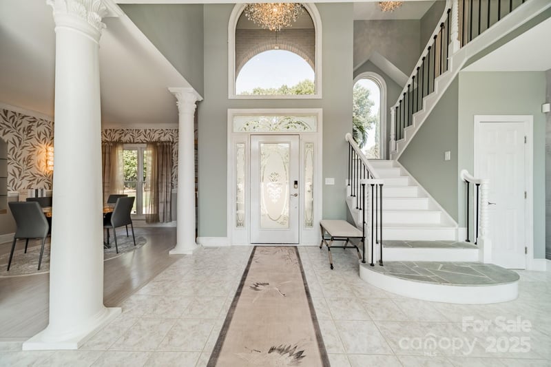 8030 Ravenwood Ln, Stanley, NC 28164
