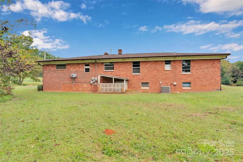 170 Redmon Rd, Harmony, NC 28634