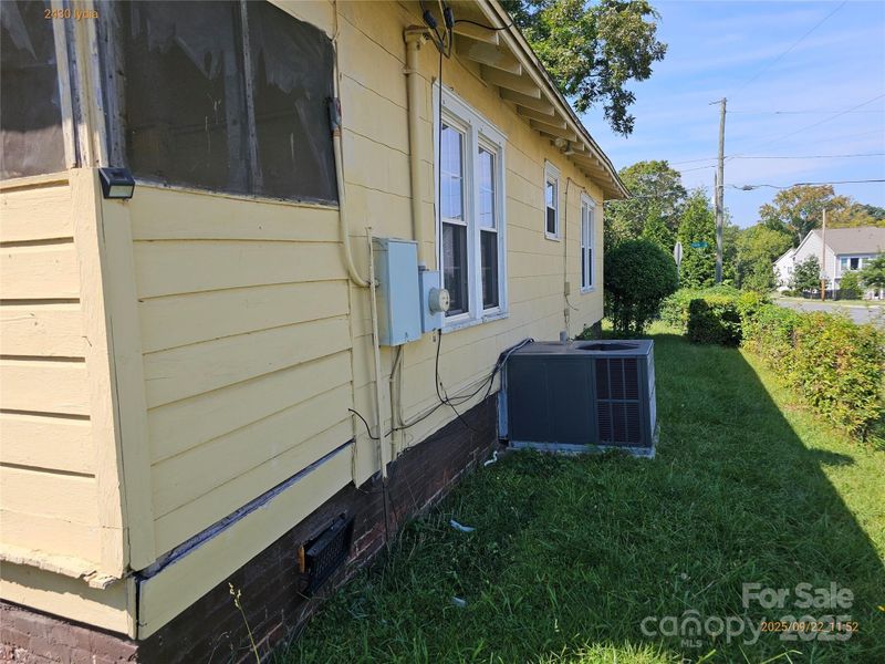 2430 Lydia Ave, Charlotte, NC 28205