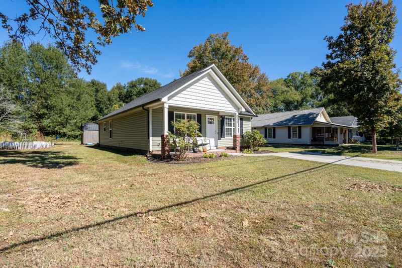 601 E 13th St, Kannapolis, NC 28083