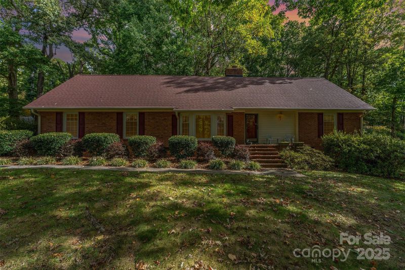 9314 Mountain Aire Cir, Charlotte, NC 28214
