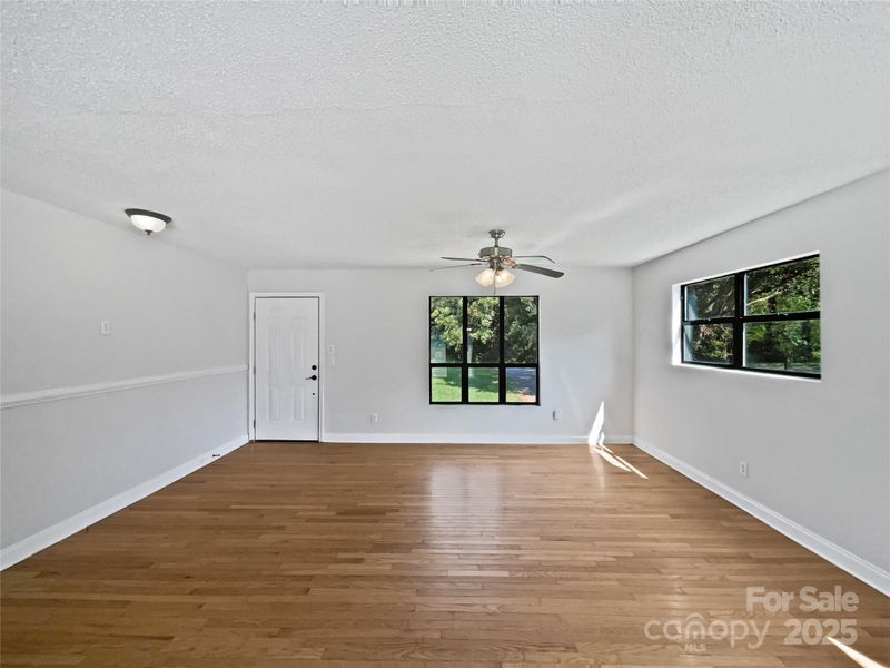 215 J Robinson Pw, Kings Mountain, NC 28086