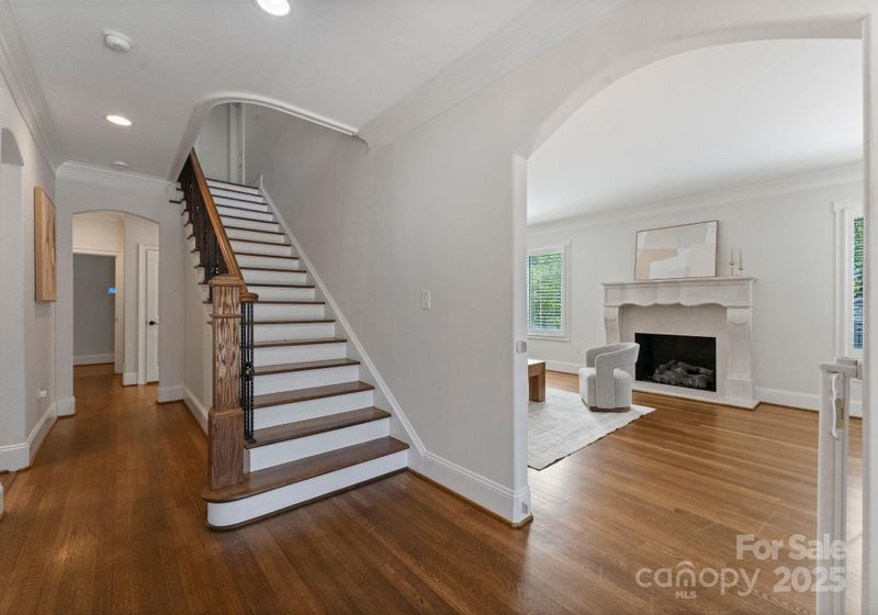 1619 Providence Rd, Charlotte, NC 28207