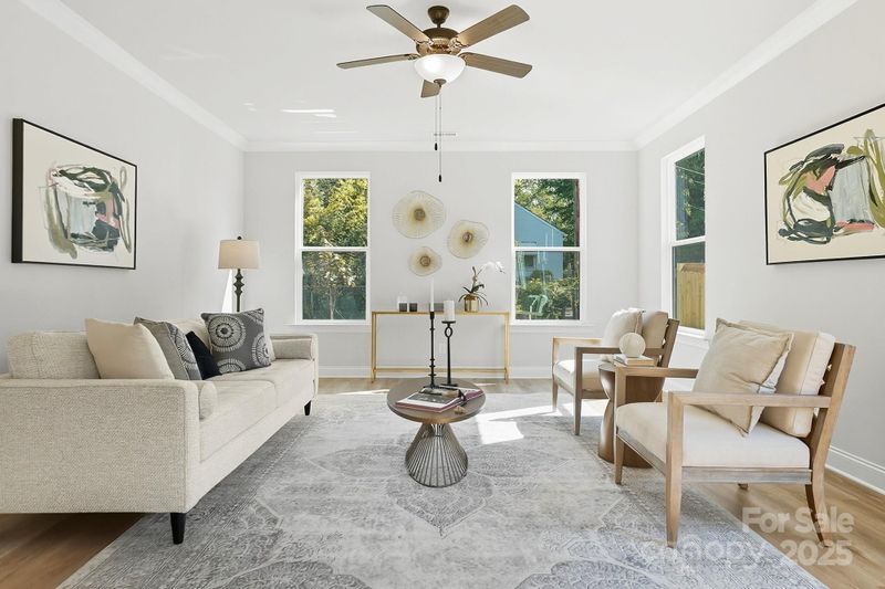 4019 Sarah Dr, Charlotte, NC 28217
