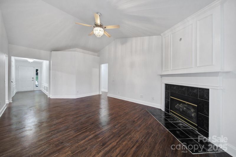 1507 Rumstone Ln, Charlotte, NC 28262