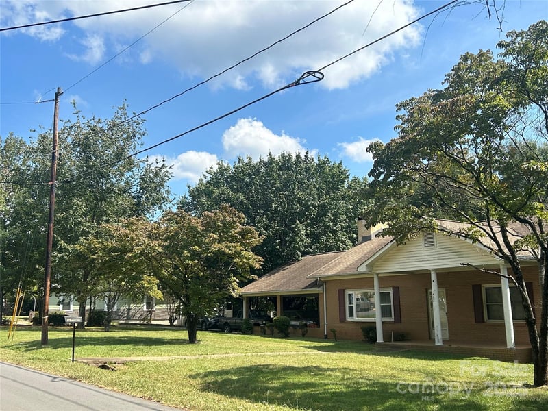 403 Catawba Ave, Davidson, NC 28036