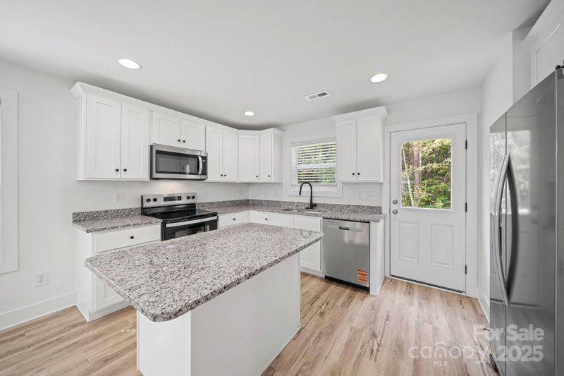 1013 Kansas St #A, Kannapolis, NC 28083