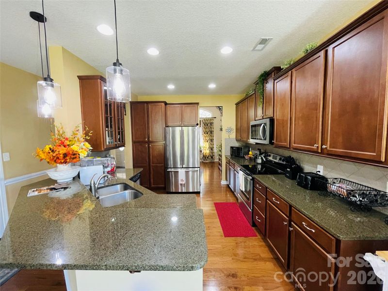 308 Tall Wheat Ln, Mount Holly, NC 28120