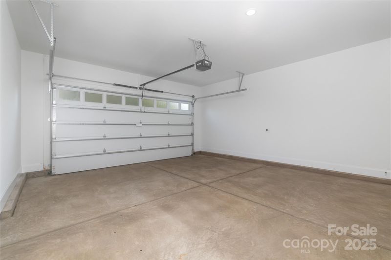 1010 E 19th St, Charlotte, NC 28205