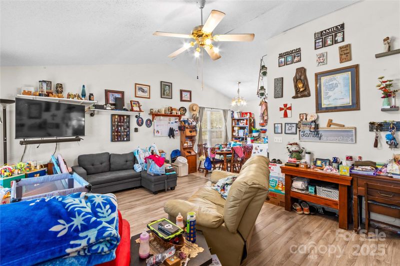 123 Garden St, Troutman, NC 28166