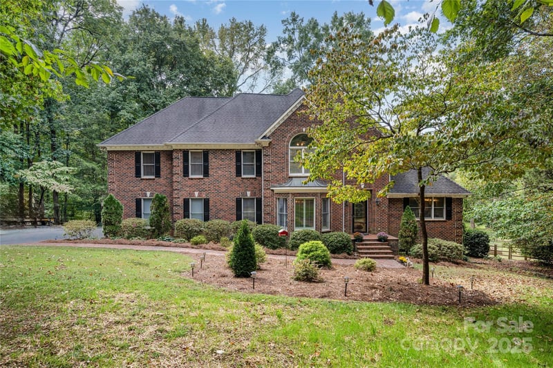 7165 Stirrup Ct, Weddington, NC 28104