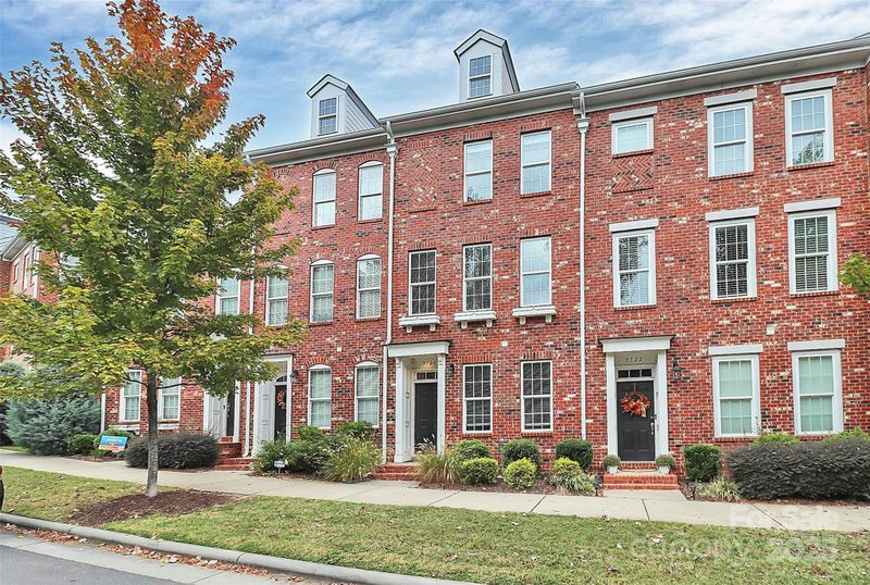 9126 Oban Passage Dr, Charlotte, NC 28273