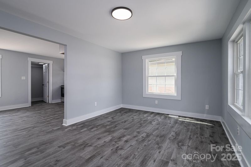 826 E Alexander St, Lincolnton, NC 28092