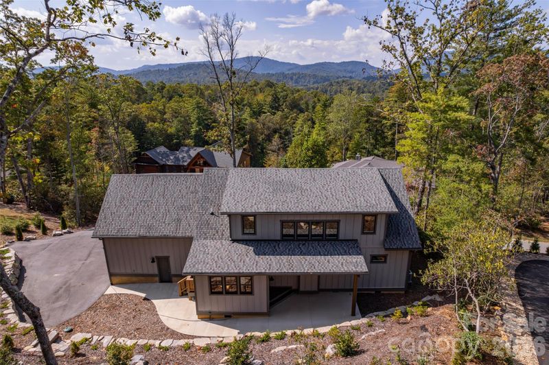 71 Crossings Cir, Fairview, NC 28730
