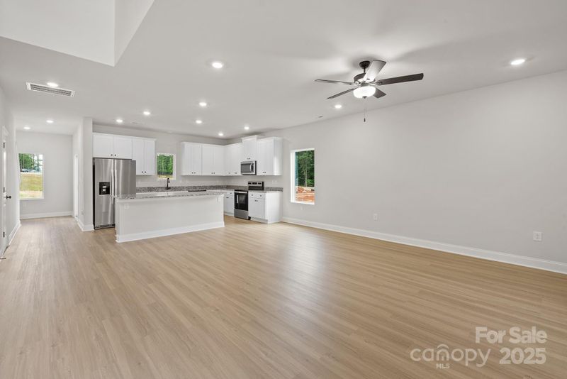 4004 Bolo Dr, Charlotte, NC 28215