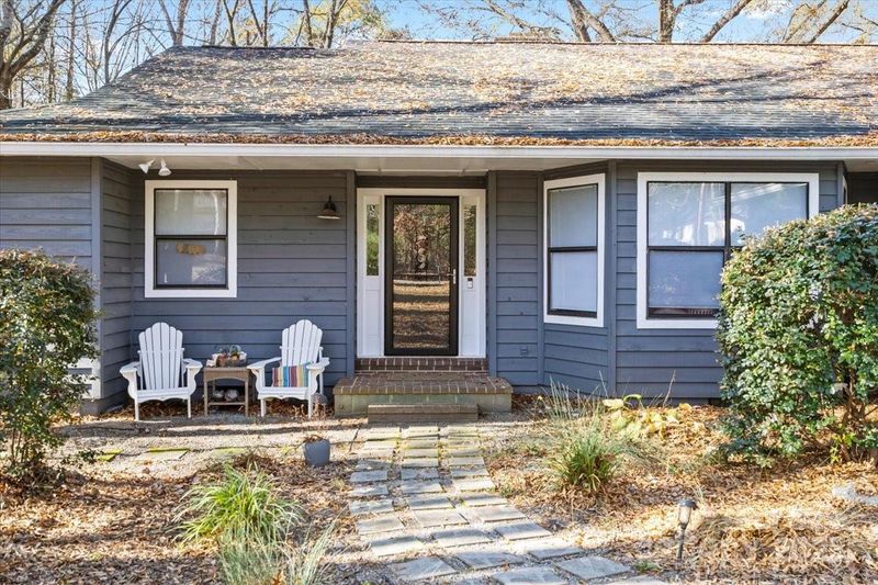 11501 Abernathy Rd, Charlotte, NC 28216