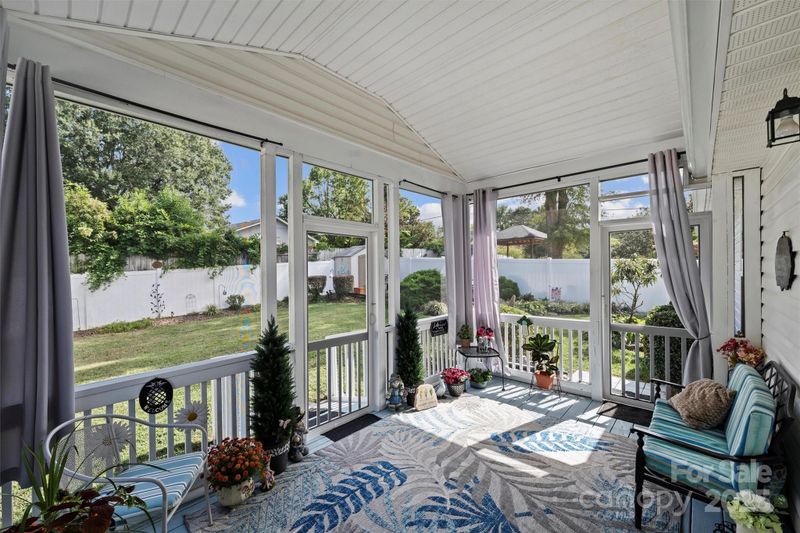 1002 Raywood Ct, Matthews, NC 28104