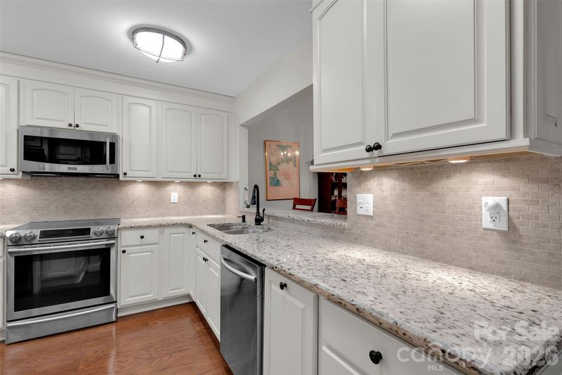 36 Old Post Rd, Lake Wylie, SC 29710