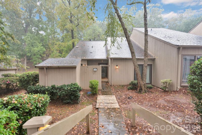36 Old Post Rd, Lake Wylie, SC 29710
