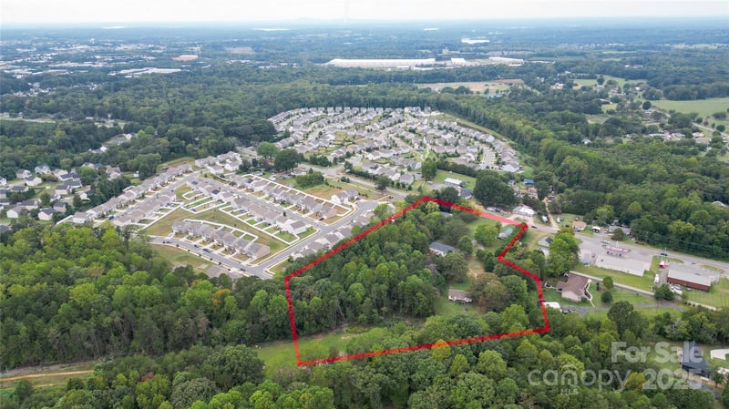 2209 Charlotte Hw, Mooresville, NC 28117