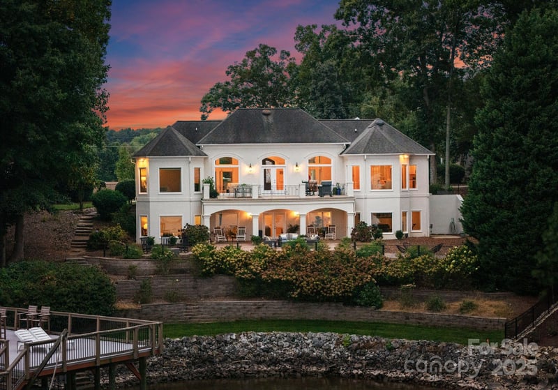 102 Stone Point Ct, Mooresville, NC 28117