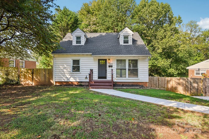 3209 Eastwood Dr, Charlotte, NC 28205