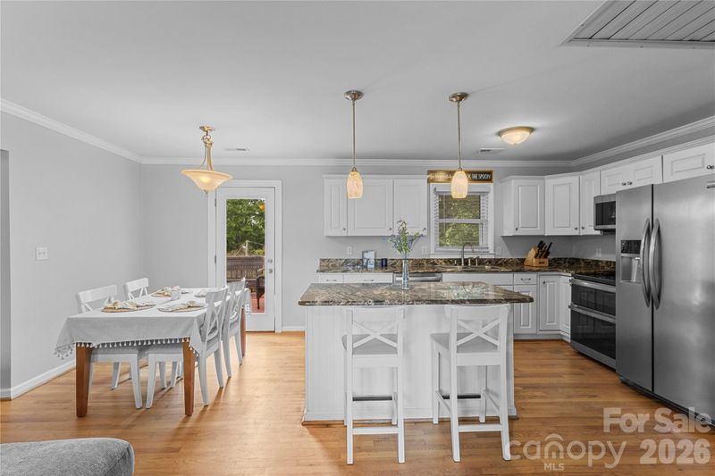 114 Warren Dr, Belmont, NC 28012