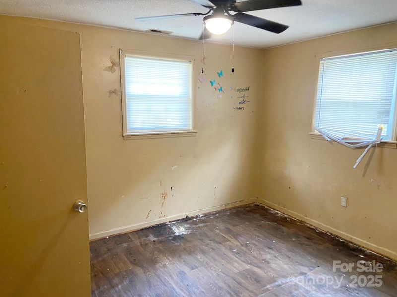 125 Mcclure St, Chester, SC 29706