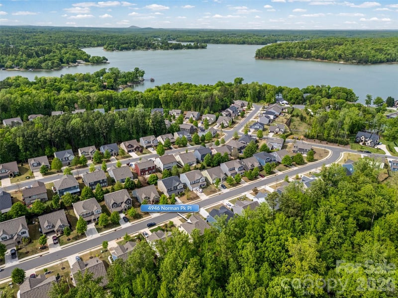 4946 Norman Park Pl, Lake Wylie, SC 29710