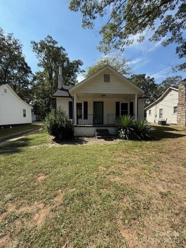 807 Carolyn Ave, Kannapolis, NC 28083