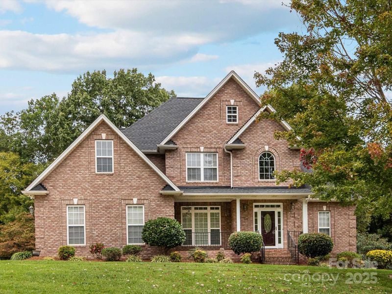 5060 Cramer Woods Dr, Gastonia, NC 28056