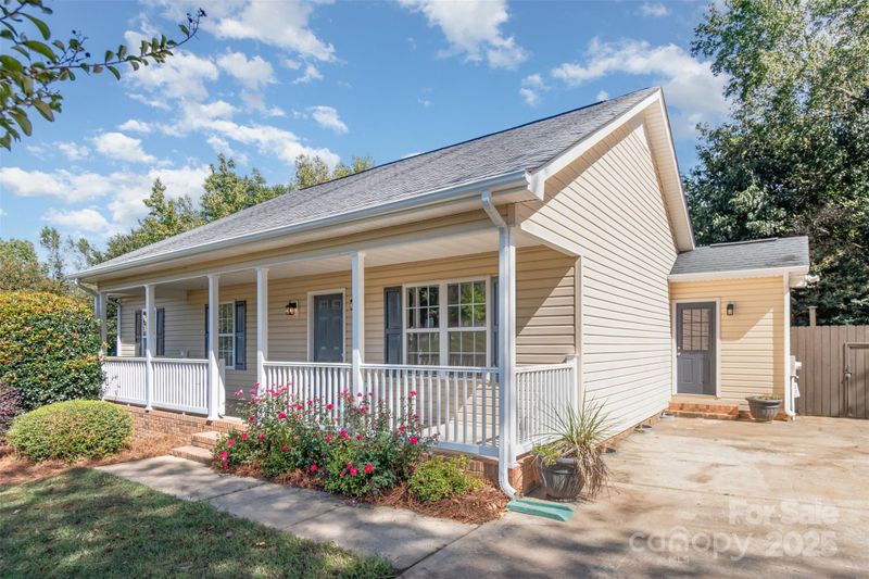 600 Station Dr, Monroe, NC 28110
