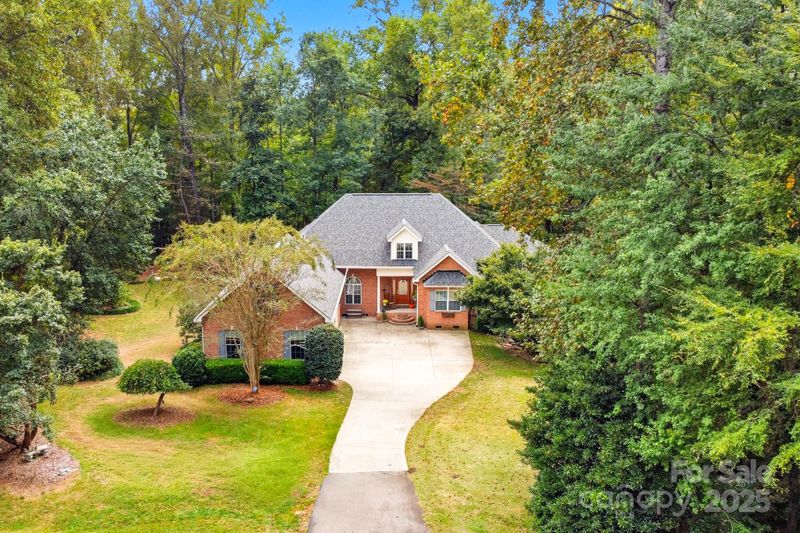 316 Brigadier Dr, Clover, SC 29710