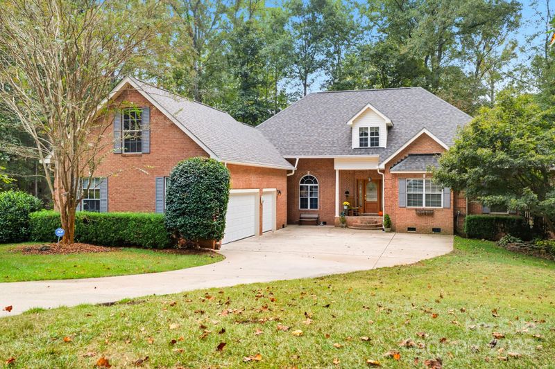 316 Brigadier Dr, Clover, SC 29710