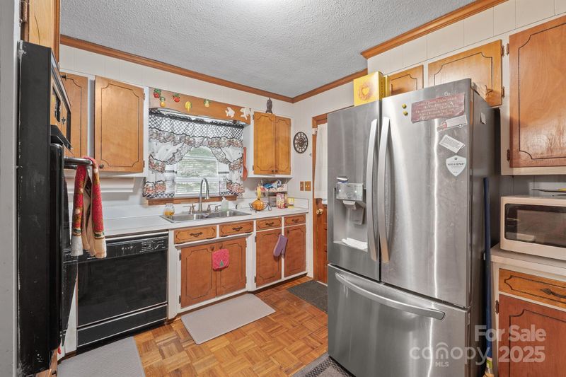111 Newcastle Ave, Lincolnton, NC 28092