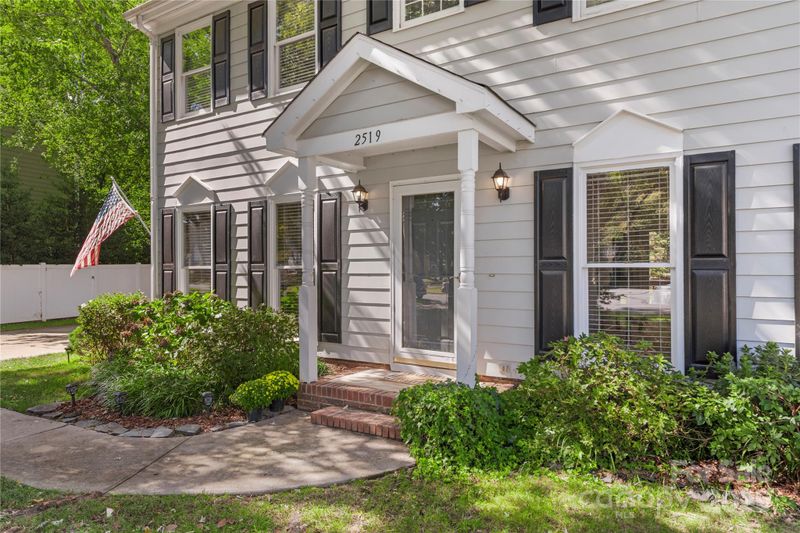 2519 Fitzpatrick Ln, Matthews, NC 28105