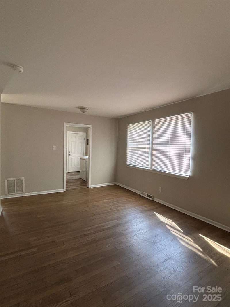 3125 Marlborough Rd, Charlotte, NC 28208