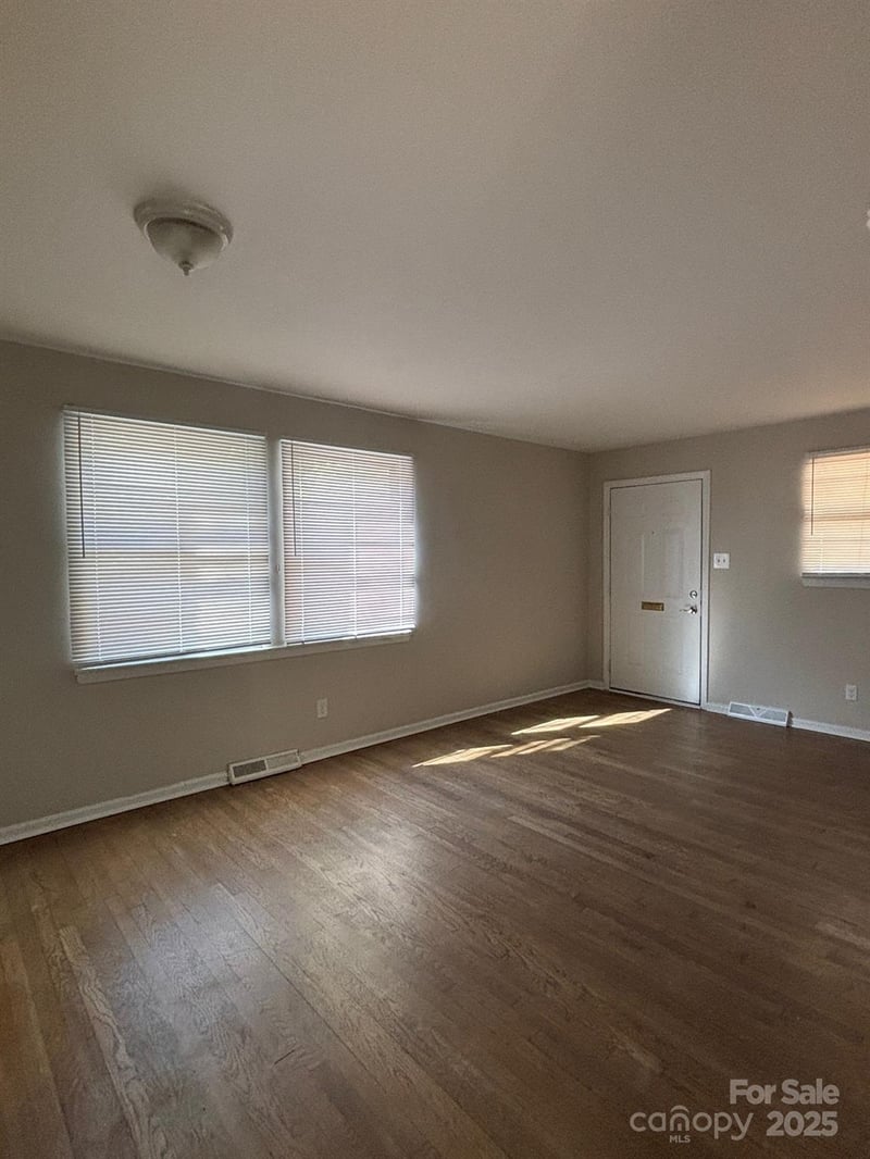 3125 Marlborough Rd, Charlotte, NC 28208