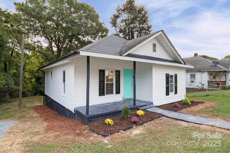 1132 Perkins St, Gastonia, NC 28054