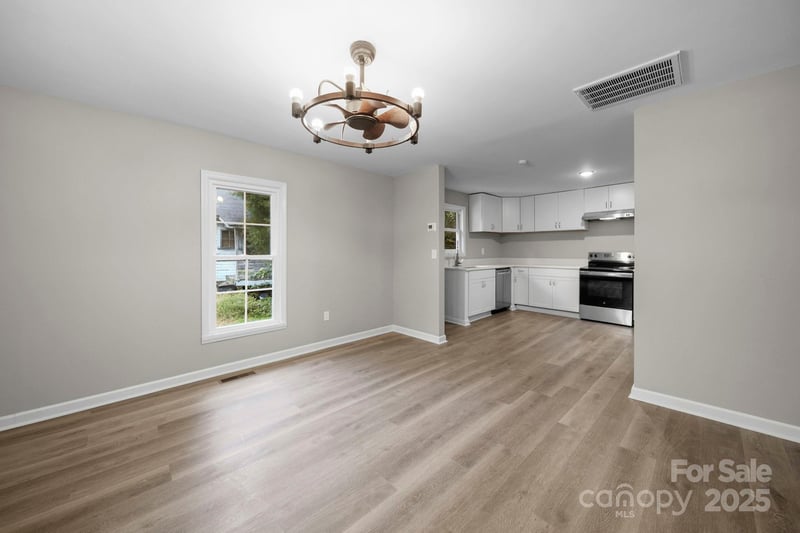 1132 Perkins St, Gastonia, NC 28054