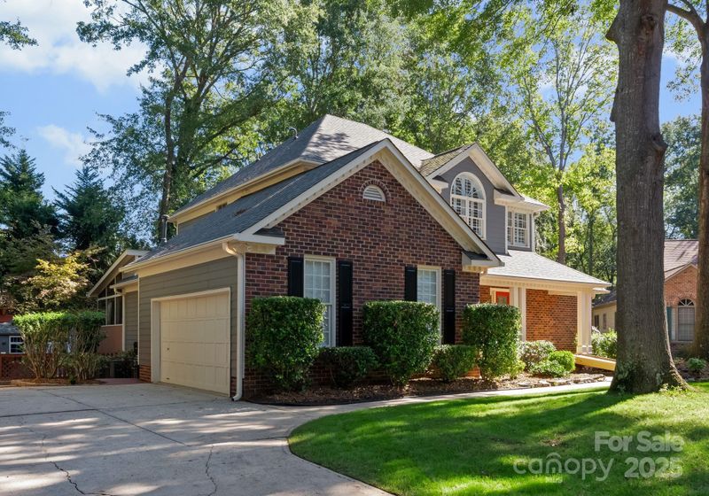 5612 Meadow Bluff Ct NW, Concord, NC 28027