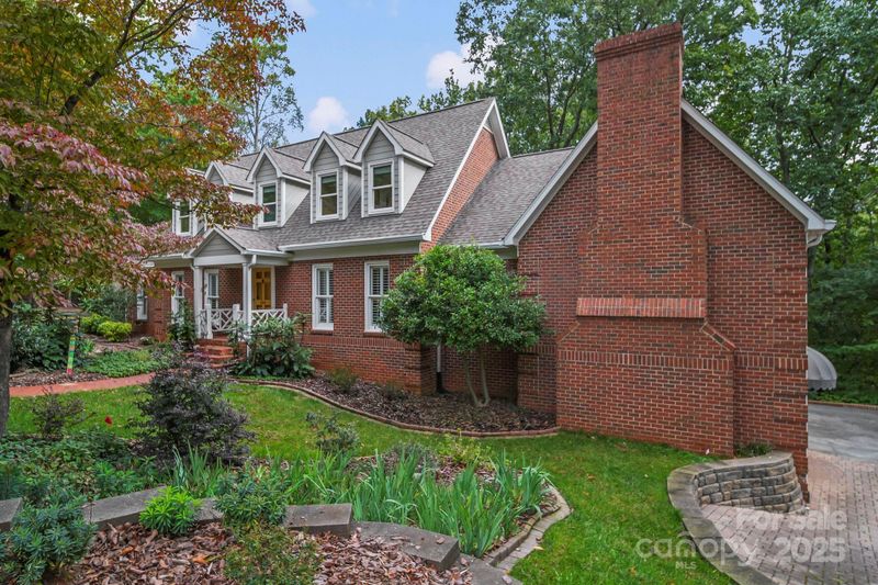 204 Keyhole Ct, Cramerton, NC 28032