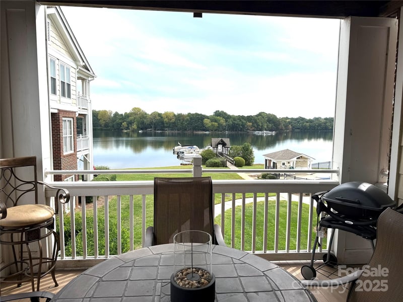 930 Jetton St #20, Davidson, NC 28036