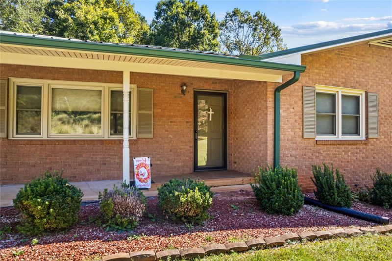 2607 Moss Rd, Statesville, NC 28677