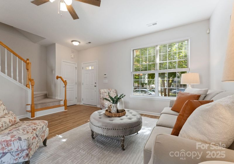 1136 Drummond Ln, Matthews, NC 28104