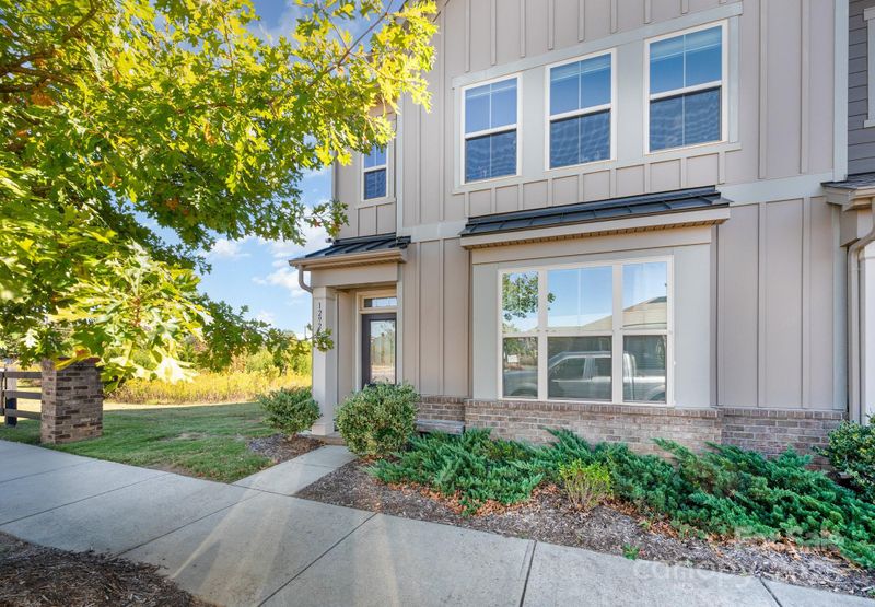 12926 Robert Walker Dr, Davidson, NC 28036